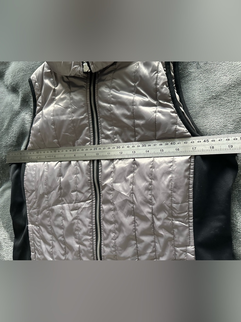Zenergy by Chico’s Quilted Puffer Vest Size 0 Silver Gray Black Full Zip - Picture 9 of 14